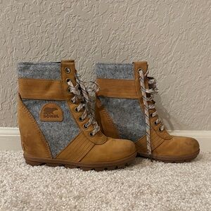 Sorel Women's Brown and Gray Wedge Boots